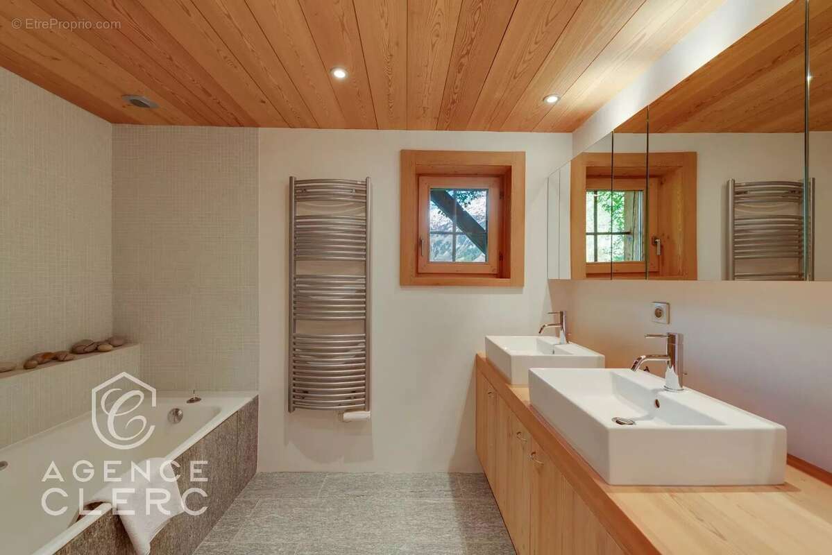 Maison à LE GRAND-BORNAND