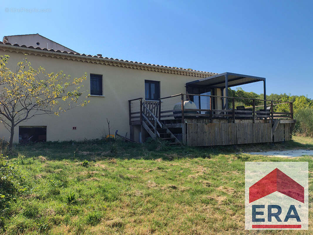 Maison à LA GARDE-ADHEMAR