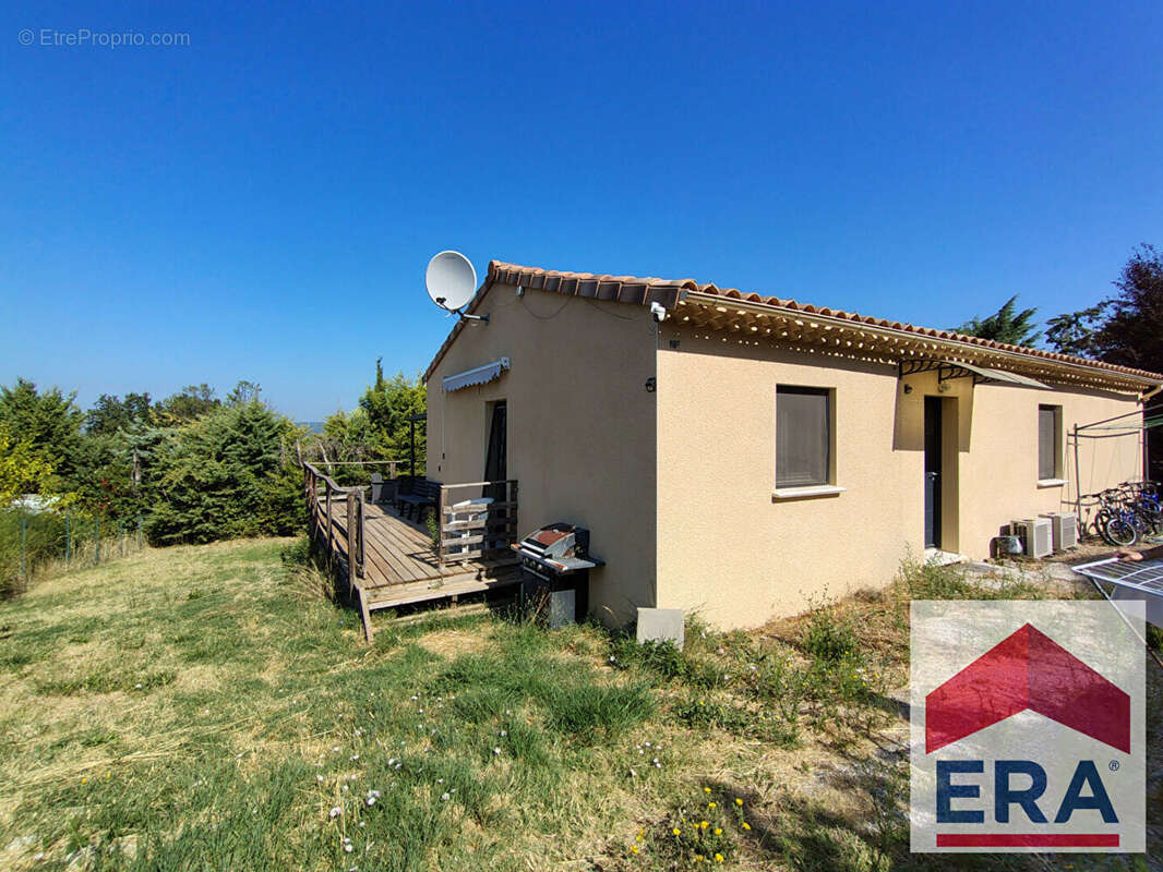 Maison à LA GARDE-ADHEMAR