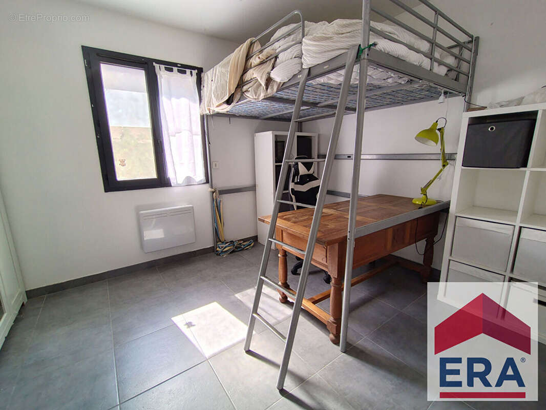 Maison à LA GARDE-ADHEMAR