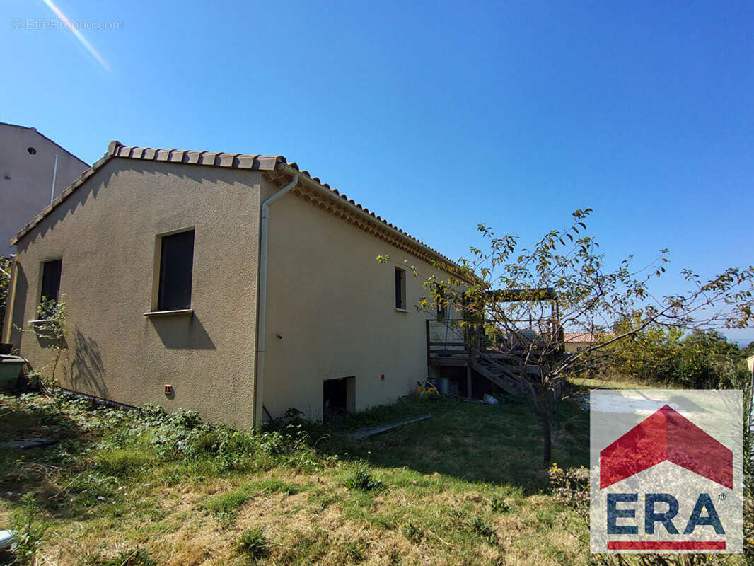 Maison à LA GARDE-ADHEMAR