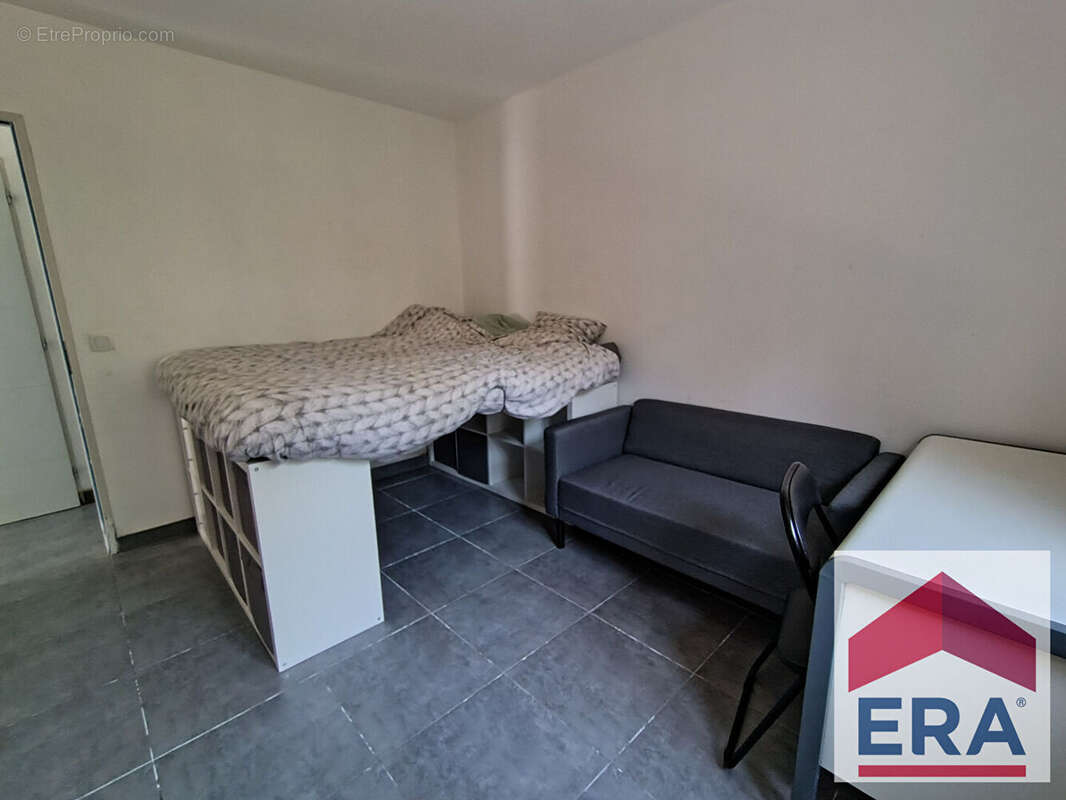 Maison à LA GARDE-ADHEMAR