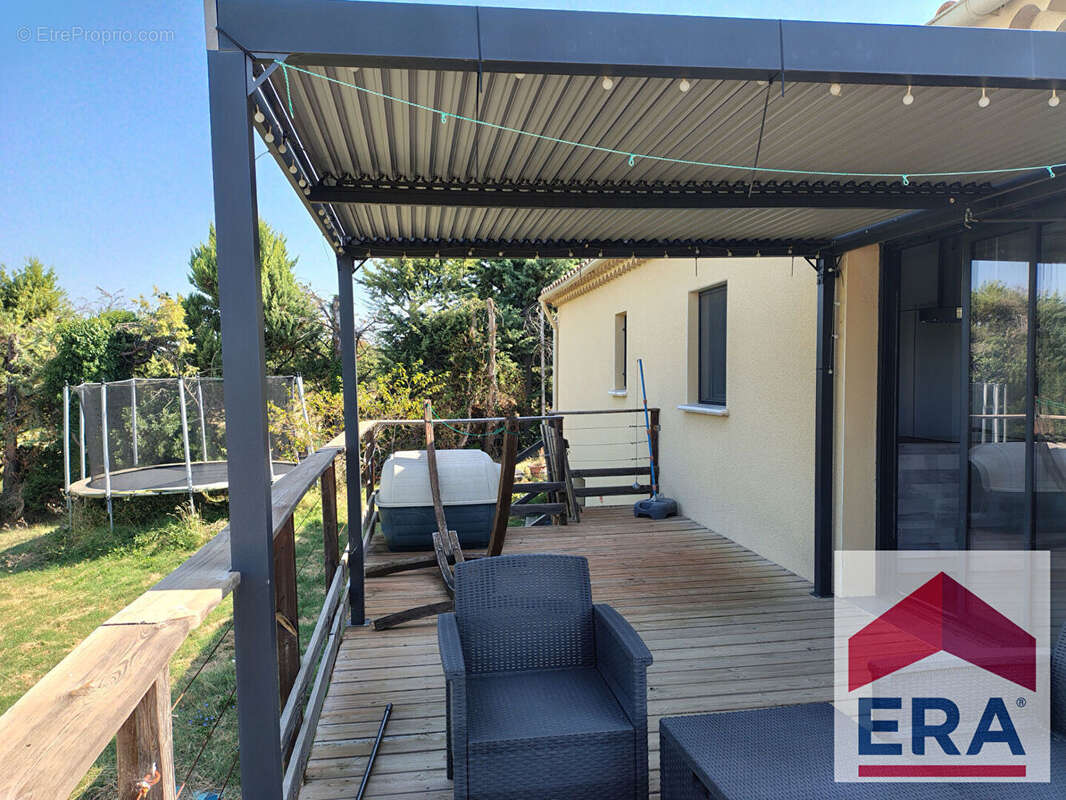 Maison à LA GARDE-ADHEMAR