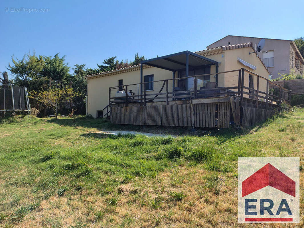 Maison à LA GARDE-ADHEMAR