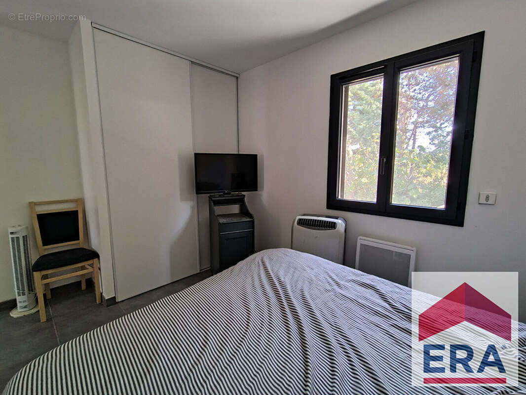 Maison à LA GARDE-ADHEMAR