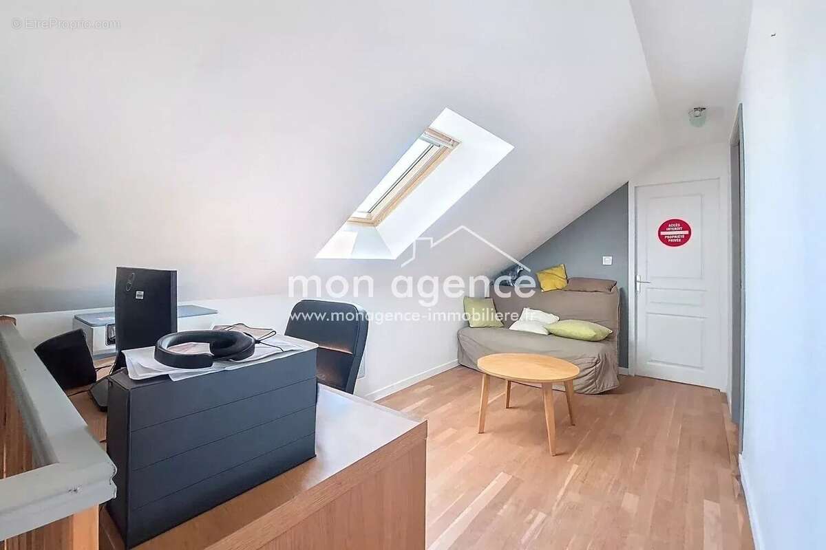 Maison à CROISY-SUR-ANDELLE