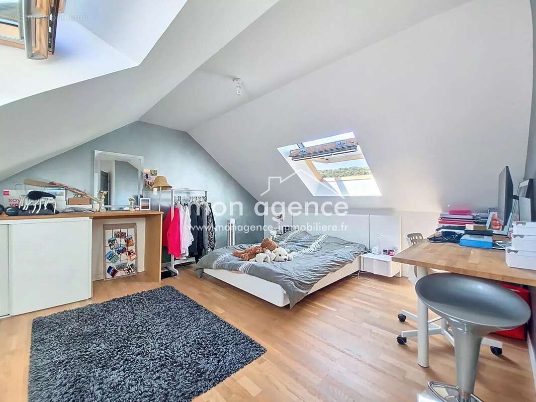 Maison à CROISY-SUR-ANDELLE