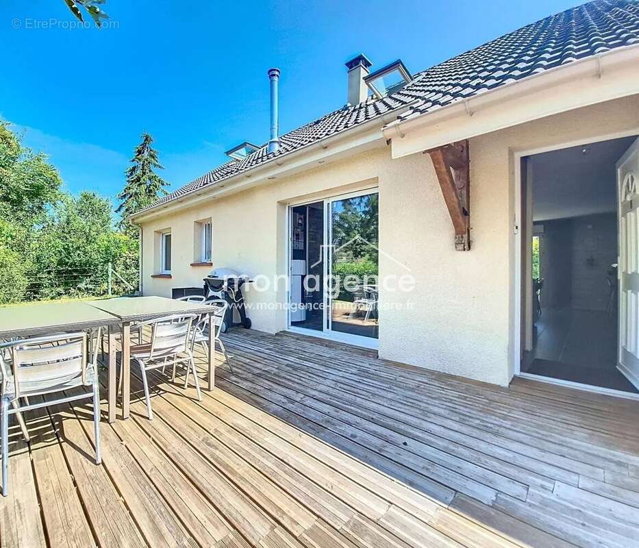 Maison à CROISY-SUR-ANDELLE