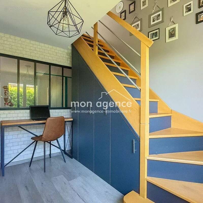 Maison à CROISY-SUR-ANDELLE