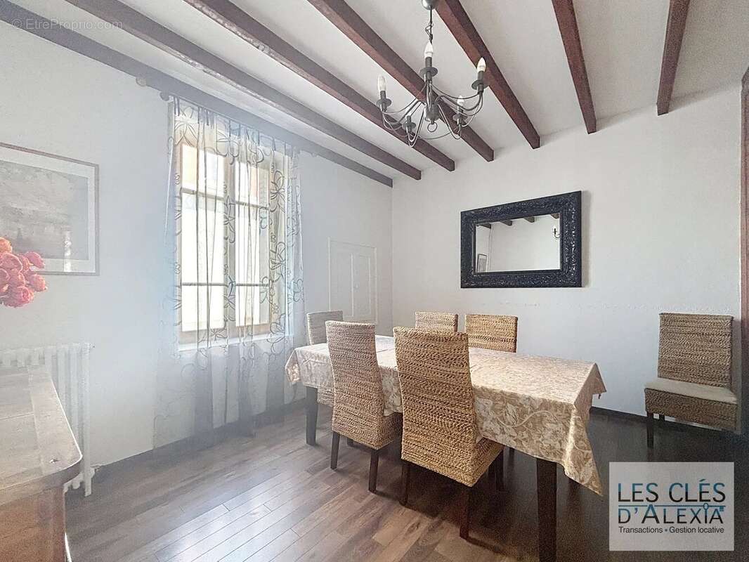 Maison à SAINTE-FOY-LES-LYON