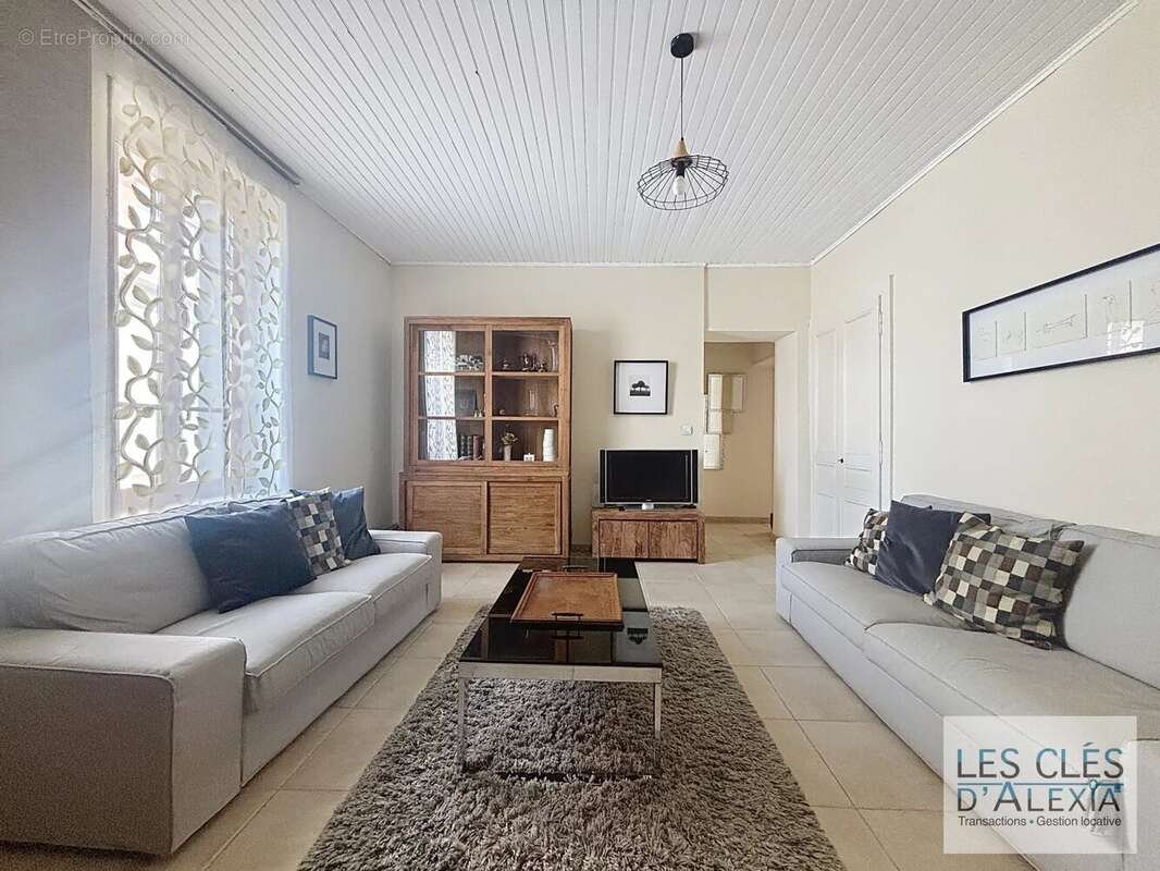 Maison à SAINTE-FOY-LES-LYON