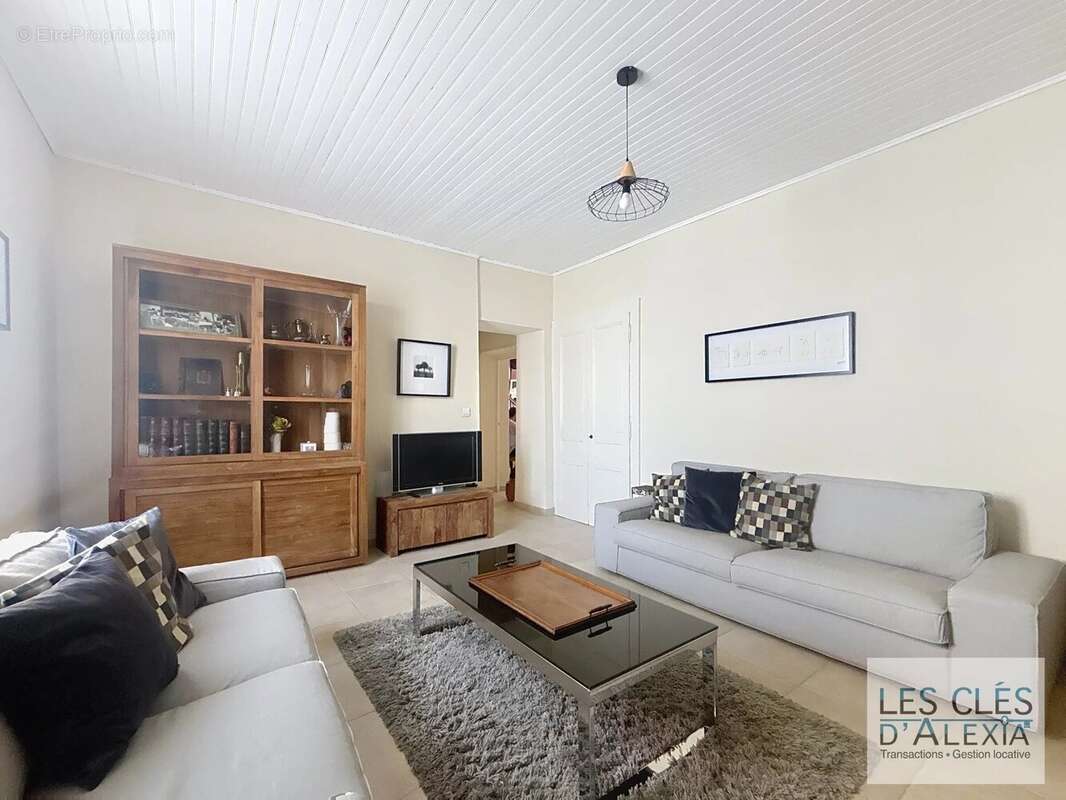 Maison à SAINTE-FOY-LES-LYON