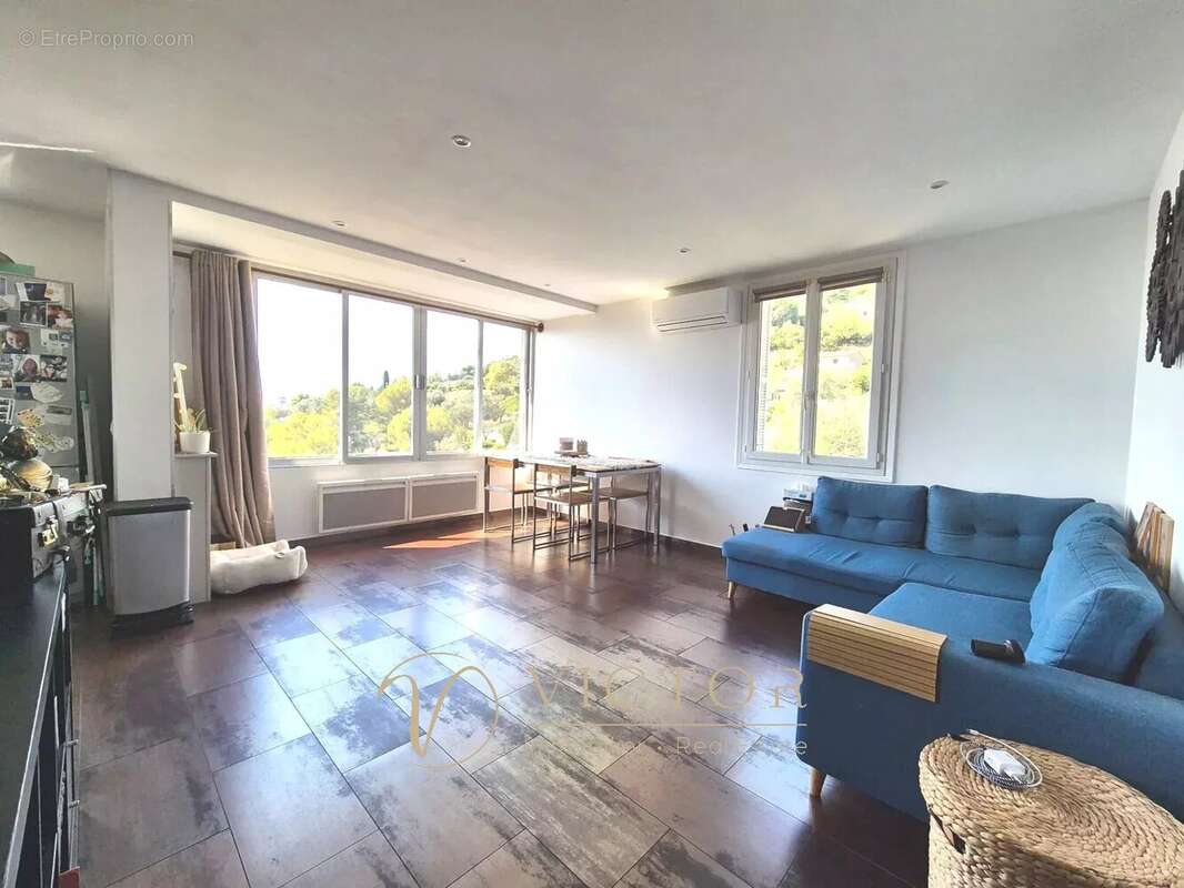 Appartement à FALICON