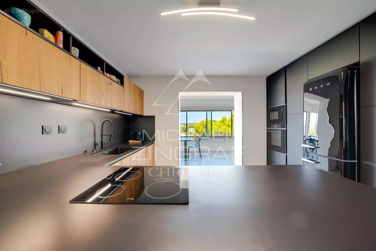 Maison à ENSUES-LA-REDONNE