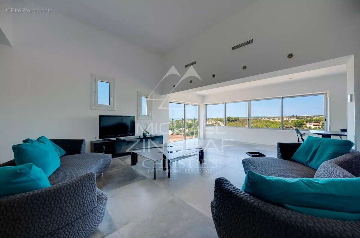 Maison à ENSUES-LA-REDONNE