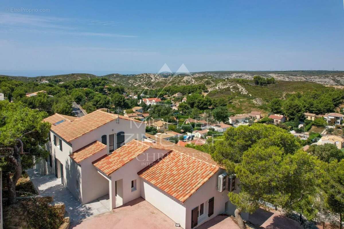 Maison à ENSUES-LA-REDONNE