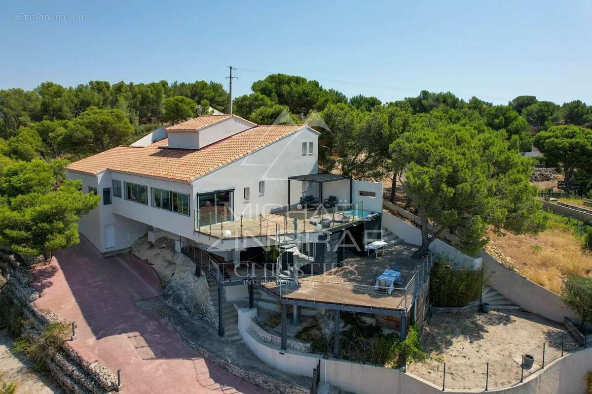 Maison à ENSUES-LA-REDONNE