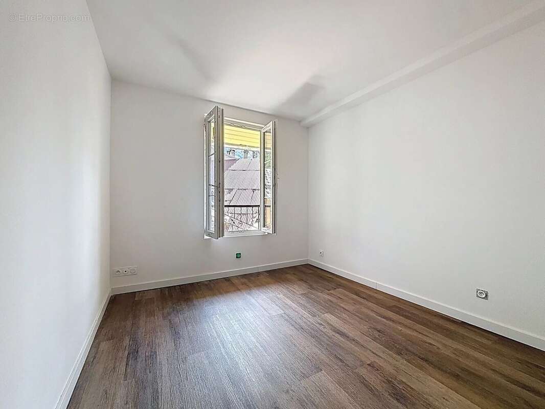 Appartement à SAINT-ETIENNE-DE-TINEE