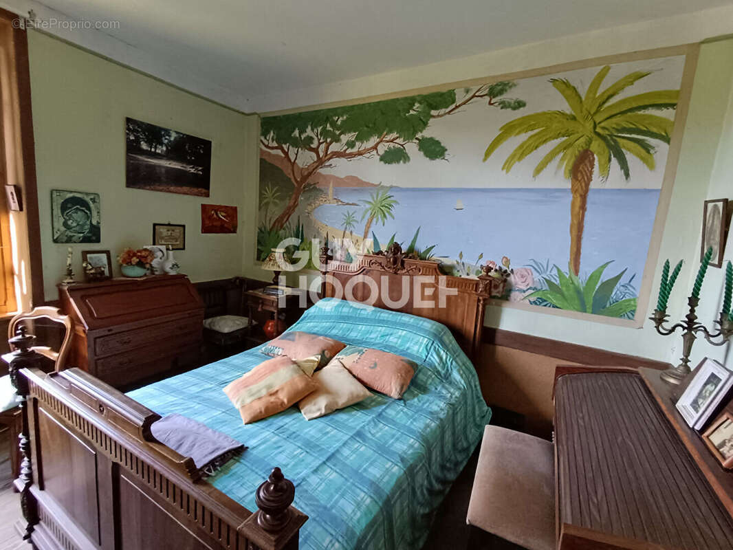 Maison à SAINTE-AGATHE-LA-BOUTERESSE