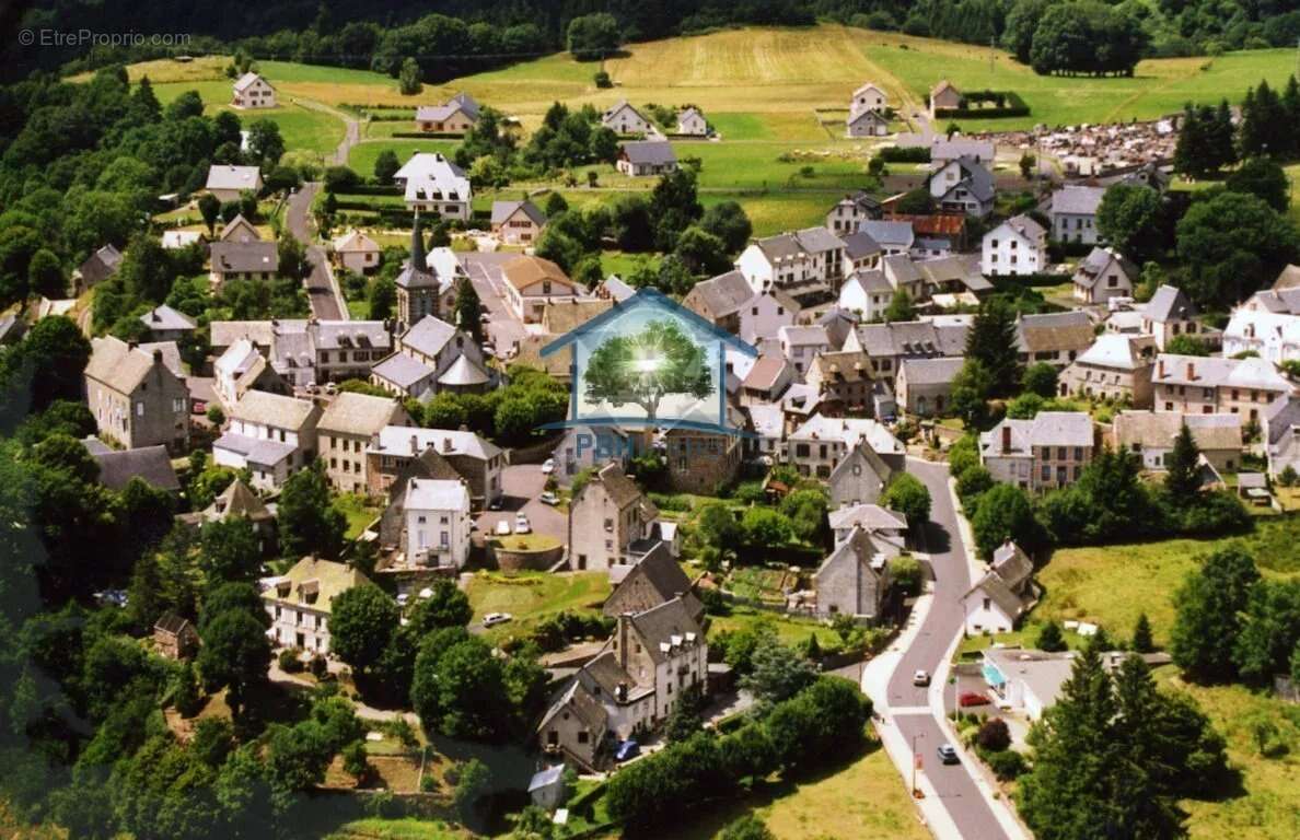 Maison à LA BOURBOULE