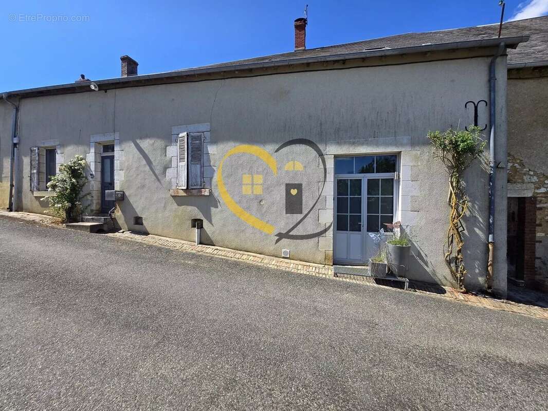 Maison à HUMBLIGNY