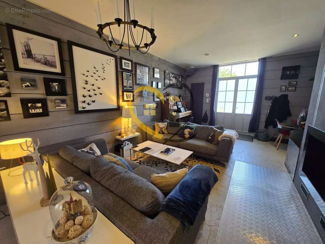 Maison à HUMBLIGNY