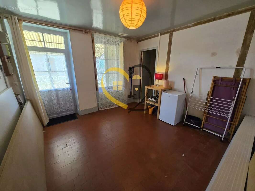 Maison à HUMBLIGNY