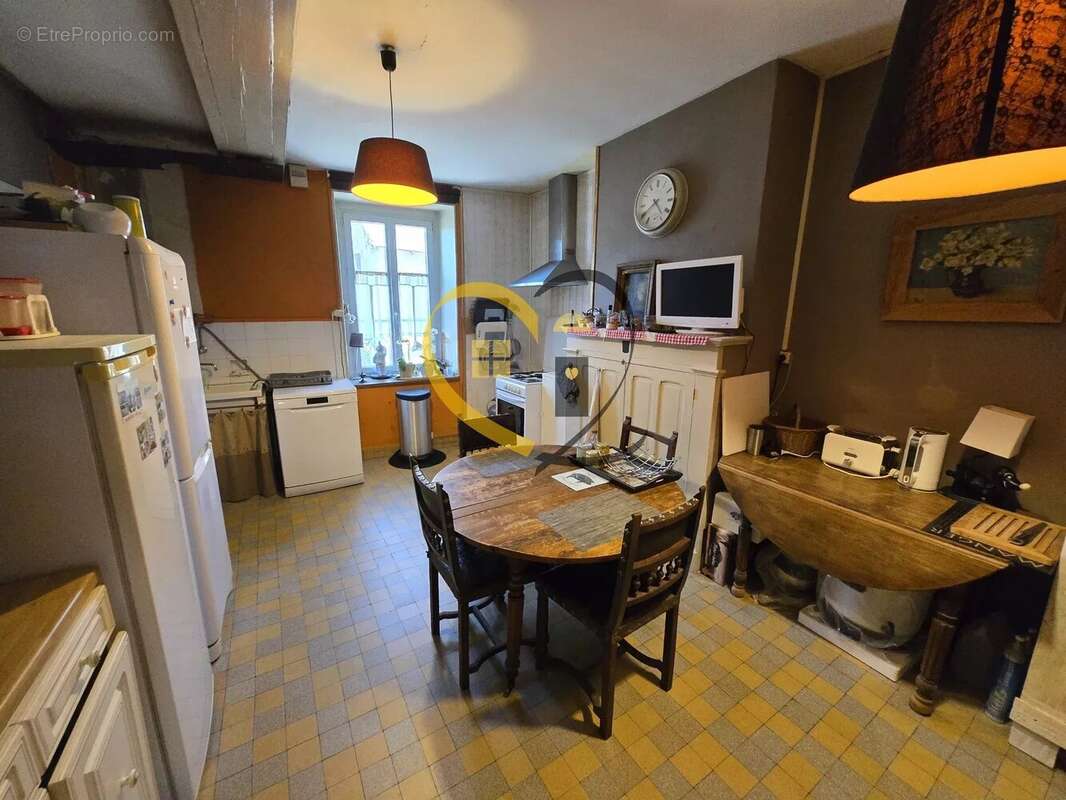 Maison à HUMBLIGNY