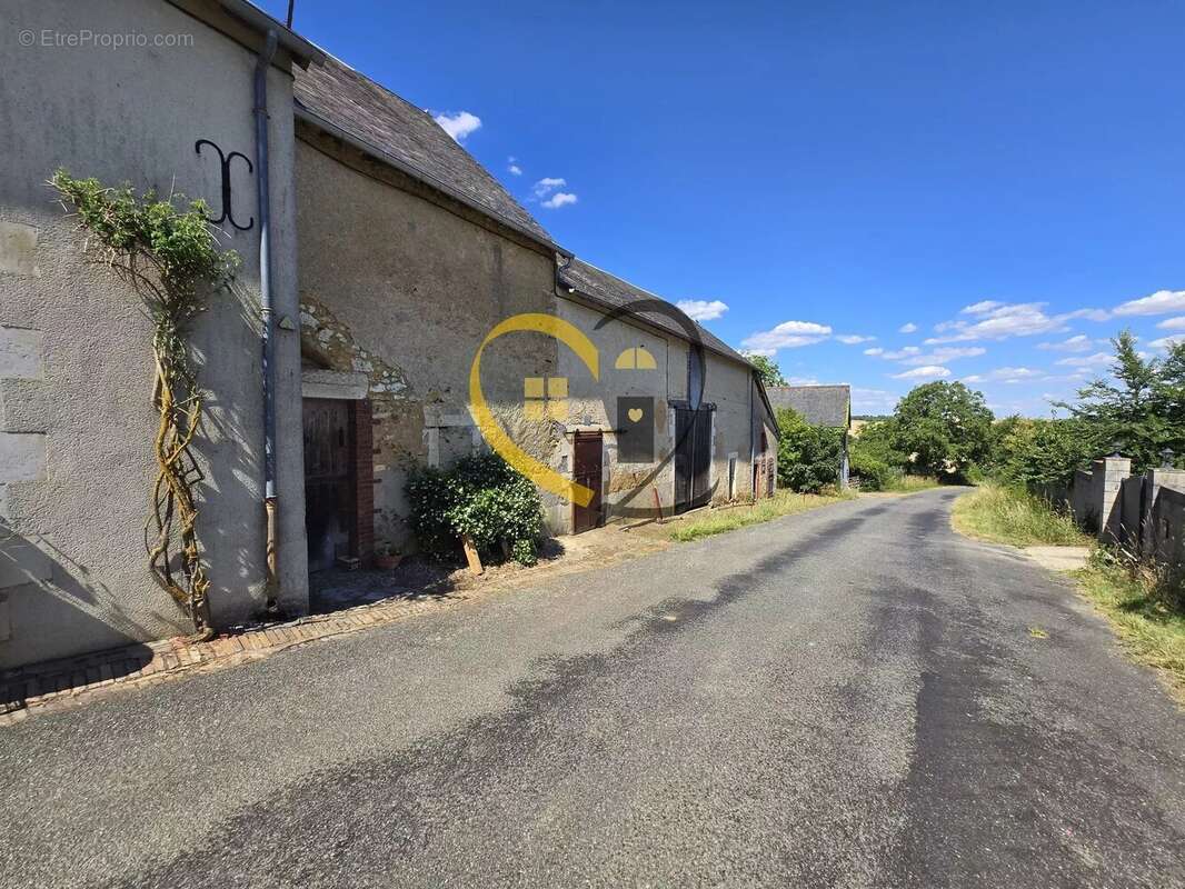 Maison à HUMBLIGNY