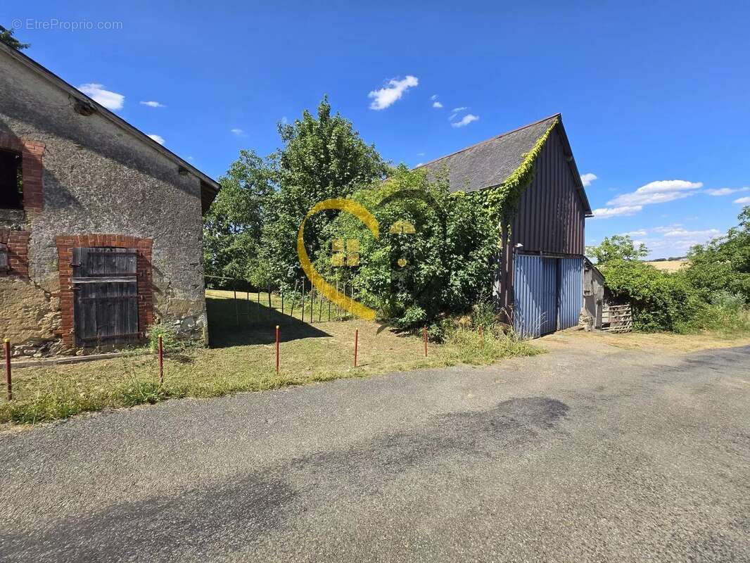 Maison à HUMBLIGNY