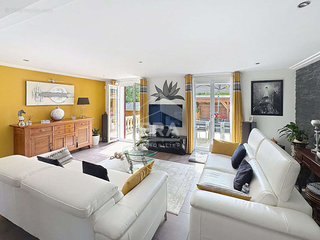 Maison à CHAUMONTEL