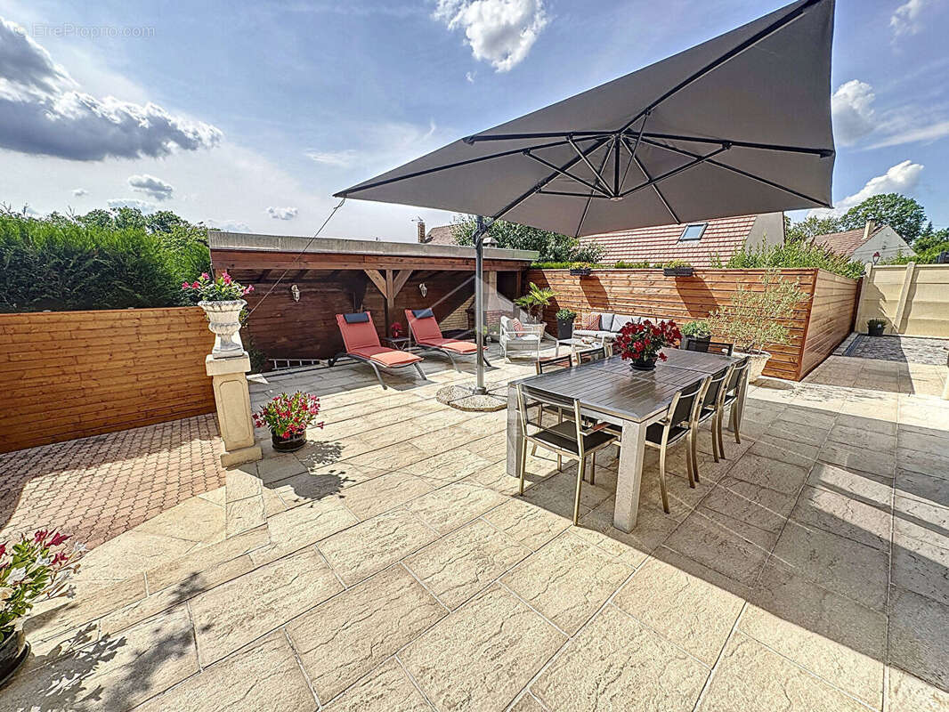 Maison à CHAUMONTEL