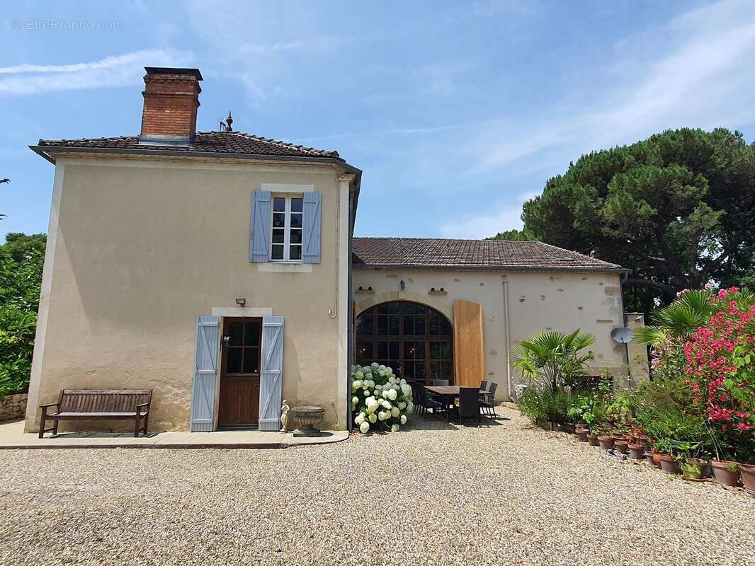 Maison à SAUVETERRE-DE-GUYENNE