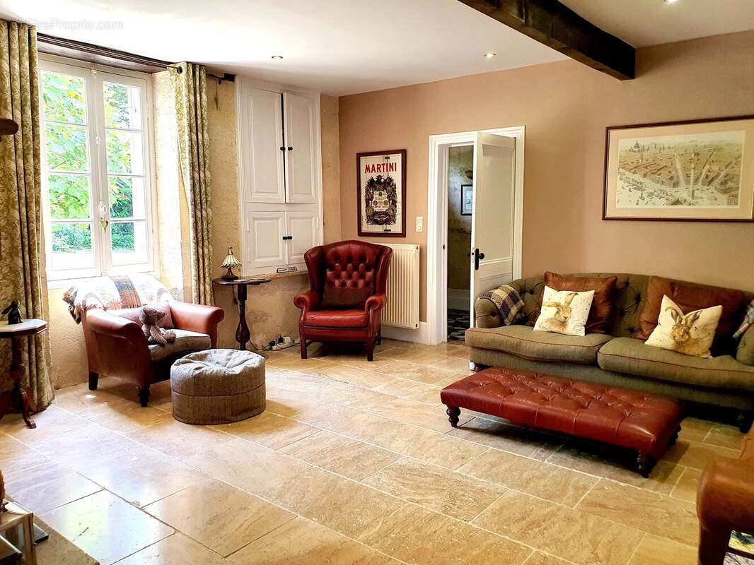 Maison à SAUVETERRE-DE-GUYENNE