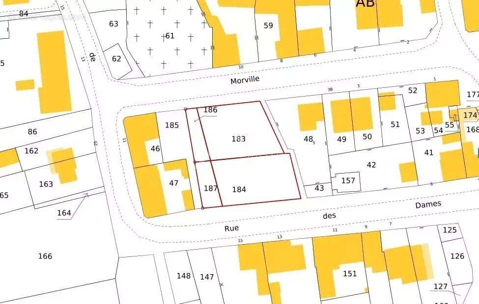Terrain à PORT-SUR-SEILLE