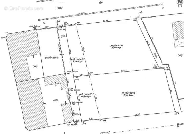 Terrain à PORT-SUR-SEILLE