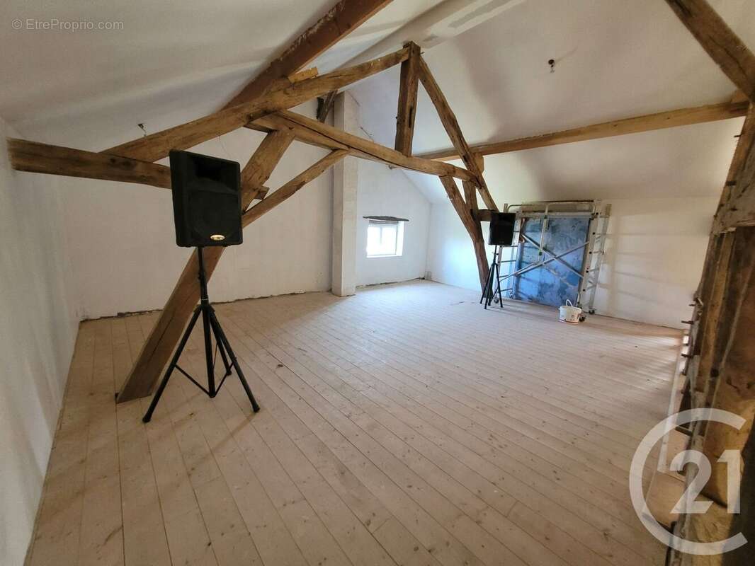 Maison à MONTPONT-EN-BRESSE