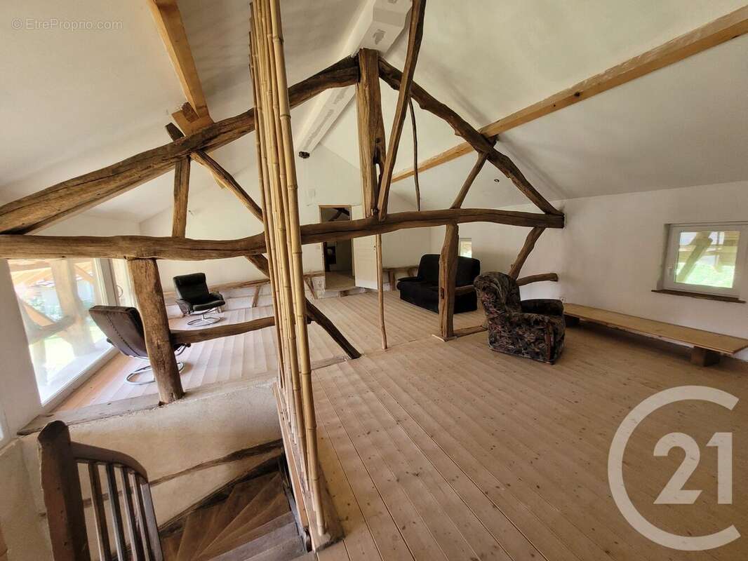 Maison à MONTPONT-EN-BRESSE