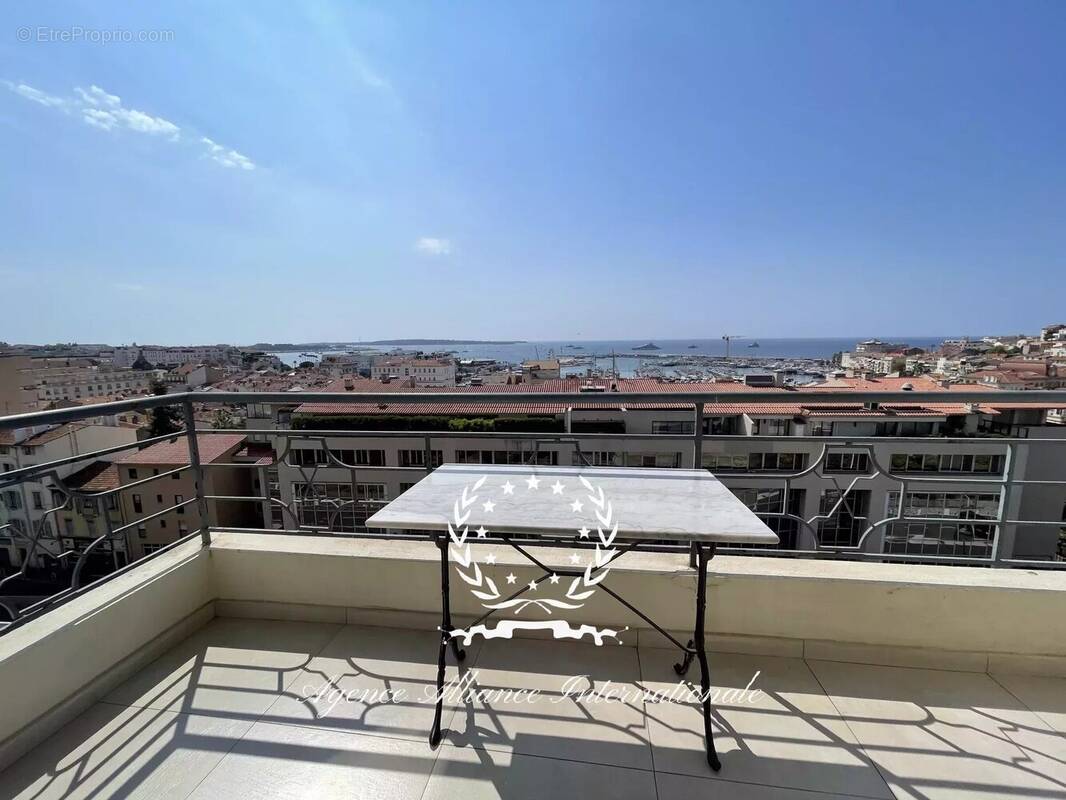 Appartement à CANNES
