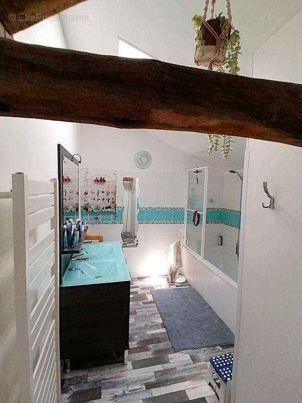 Maison à VOUNEUIL-SOUS-BIARD