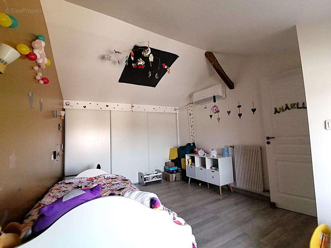 Maison à VOUNEUIL-SOUS-BIARD