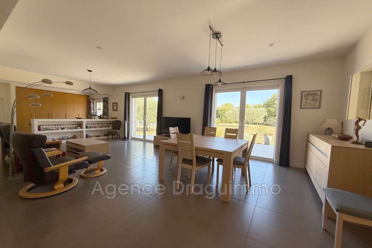 Maison à DRAGUIGNAN