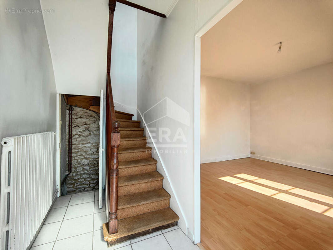 Maison à CHATEAUBERNARD