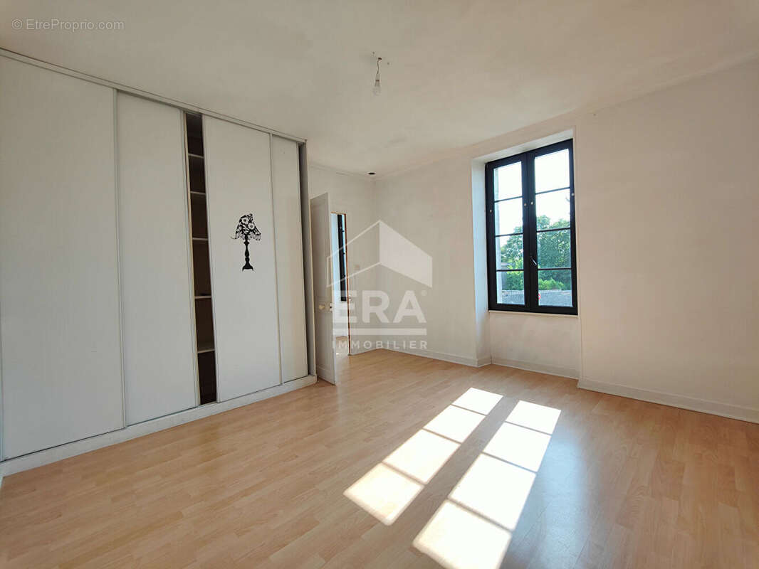 Maison à CHATEAUBERNARD