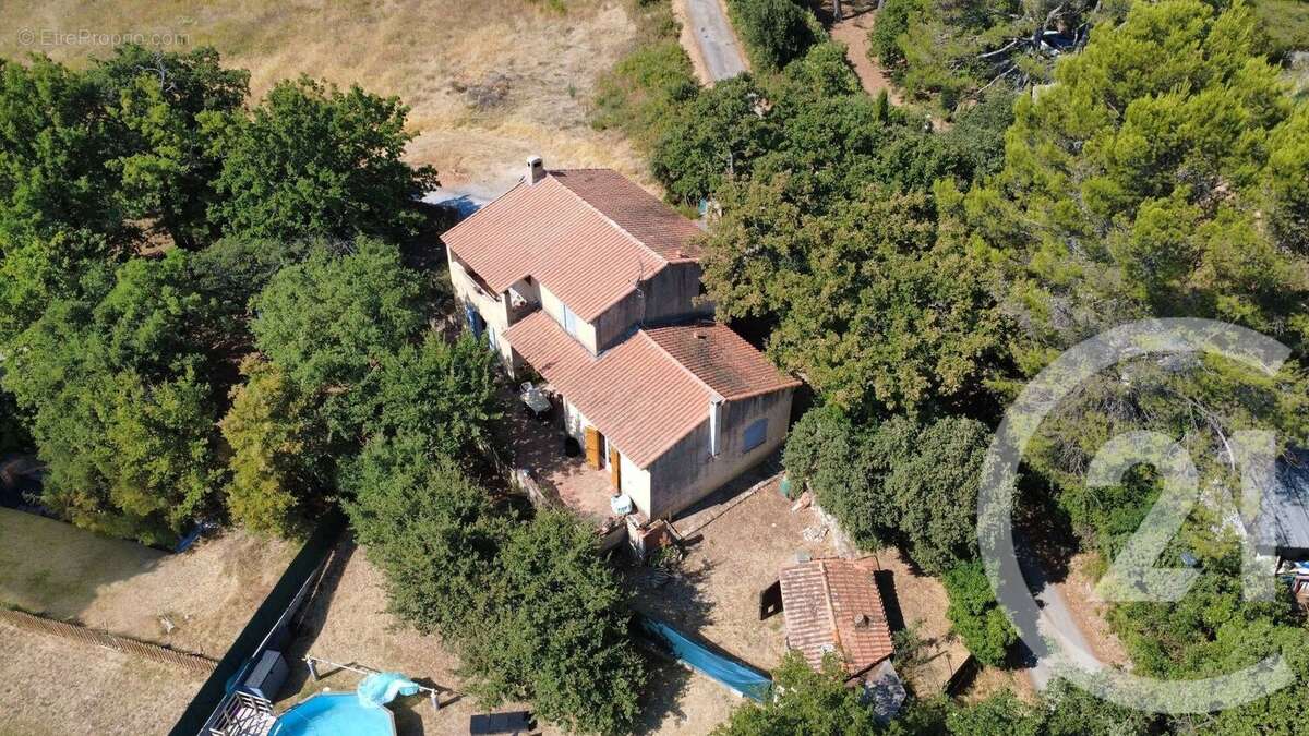 Maison à PUYLOUBIER