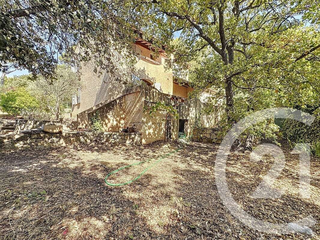 Maison à PUYLOUBIER