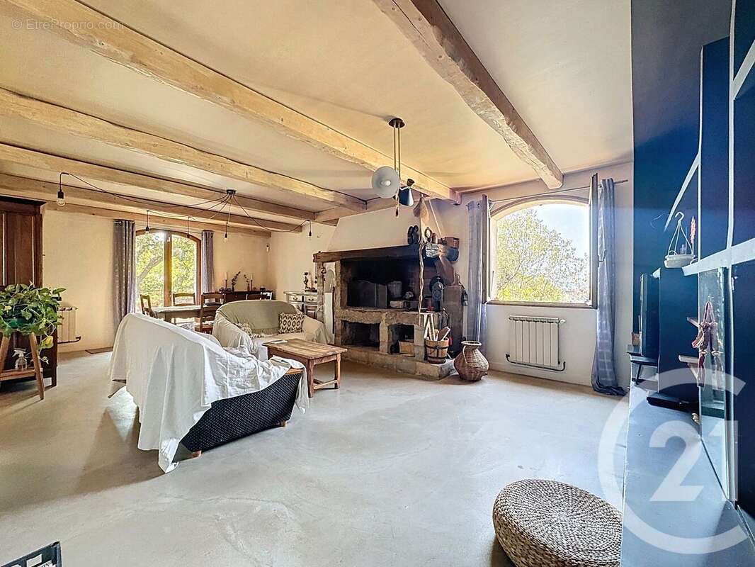 Maison à PUYLOUBIER