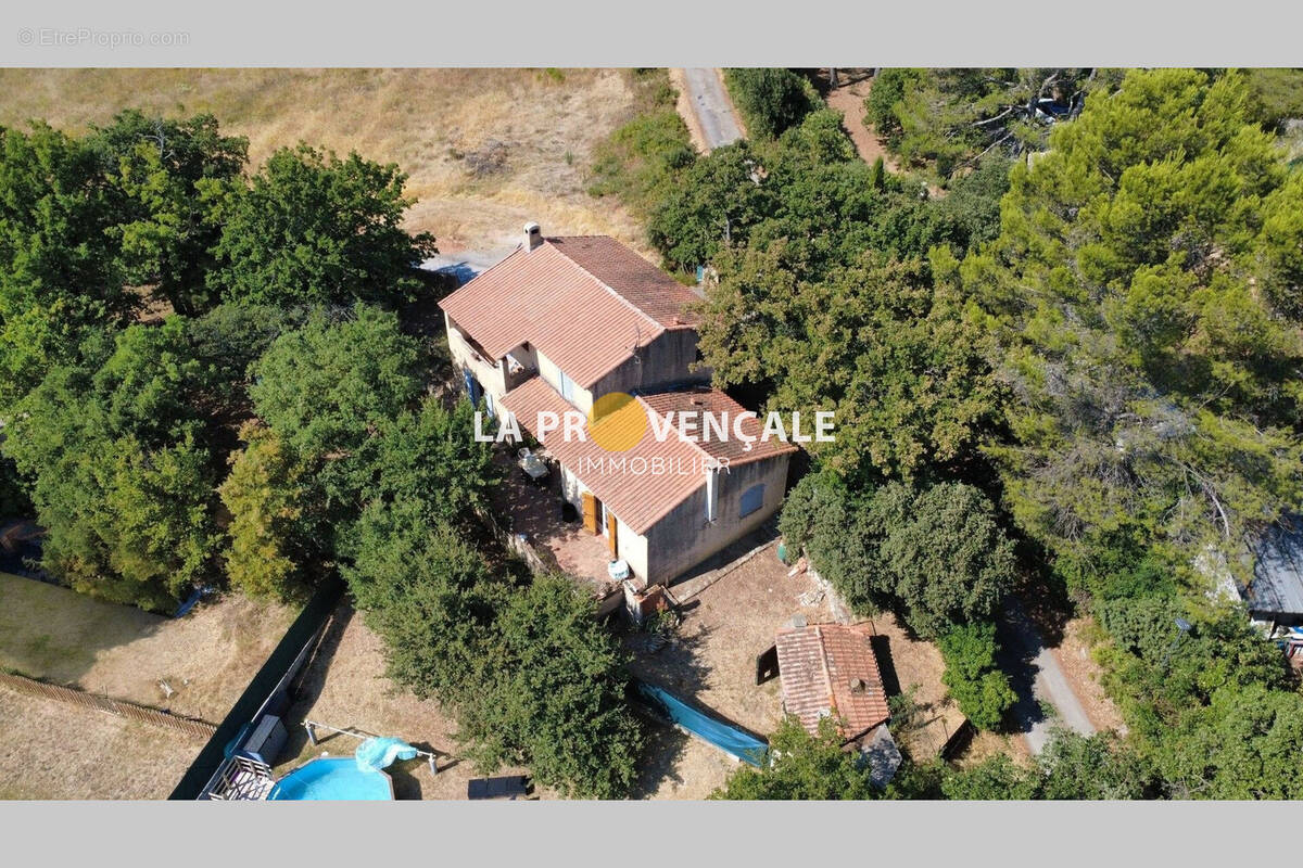 Maison à PUYLOUBIER