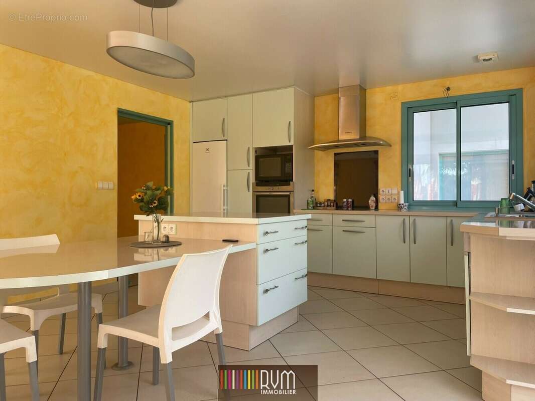 Maison à MEILLONNAS