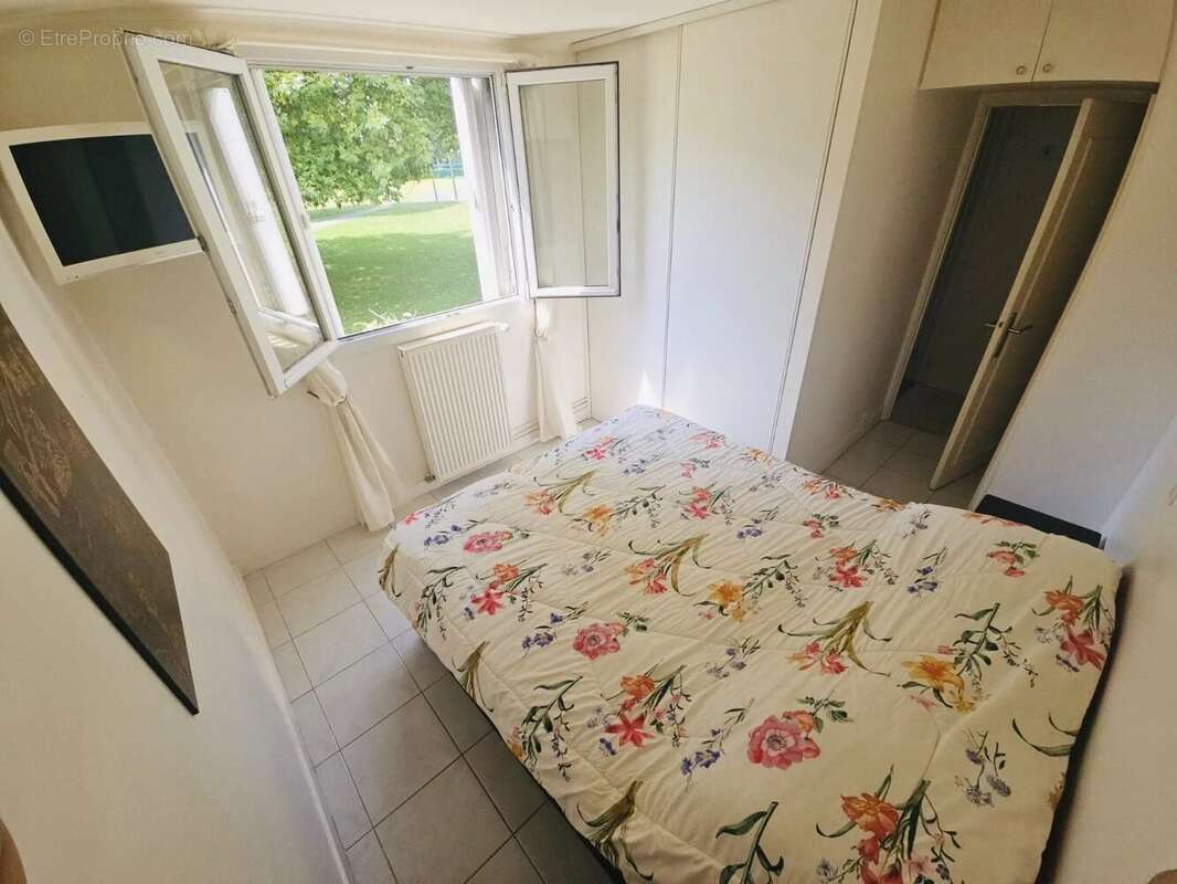 Appartement à LE PLESSIS-TREVISE